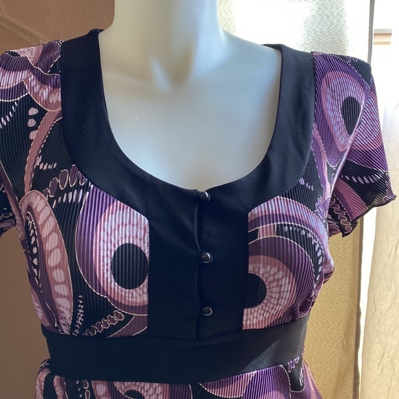 Dress Barn Tops - Beautiful Dress barn blouse